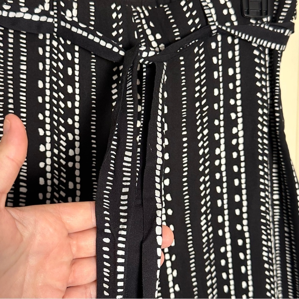 Cupcakes and Cashmere Melena Dotted Stripe Crop Pants Size M EUC - Picture 7 of 15